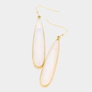 NATURAL STONE TEARDROP DANGLE EARRINGS